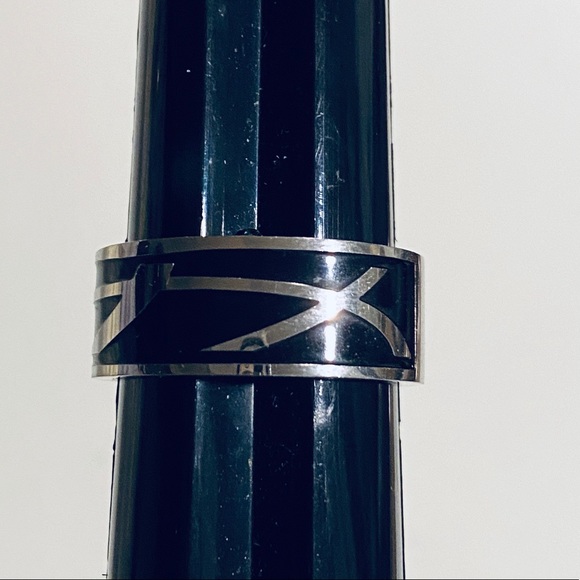 New Men’s
 Stainless Steel Ring - Picture 3 of 6